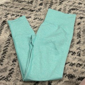 Scrunch butt leggings